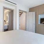 Lacha Villa *