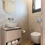 Lacha Villa *