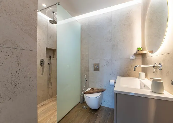 Lacha * Κως Πόλη