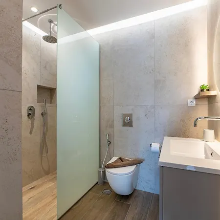 Lacha * Κως Πόλη